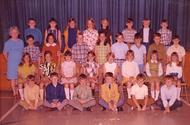 West Hills -- Ms. Delong's 4th Grade Class